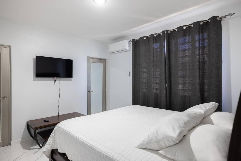 Ramey Cir D, Near Airport, Beaches W/King Bed. 阿瓜迪亚 外观 照片